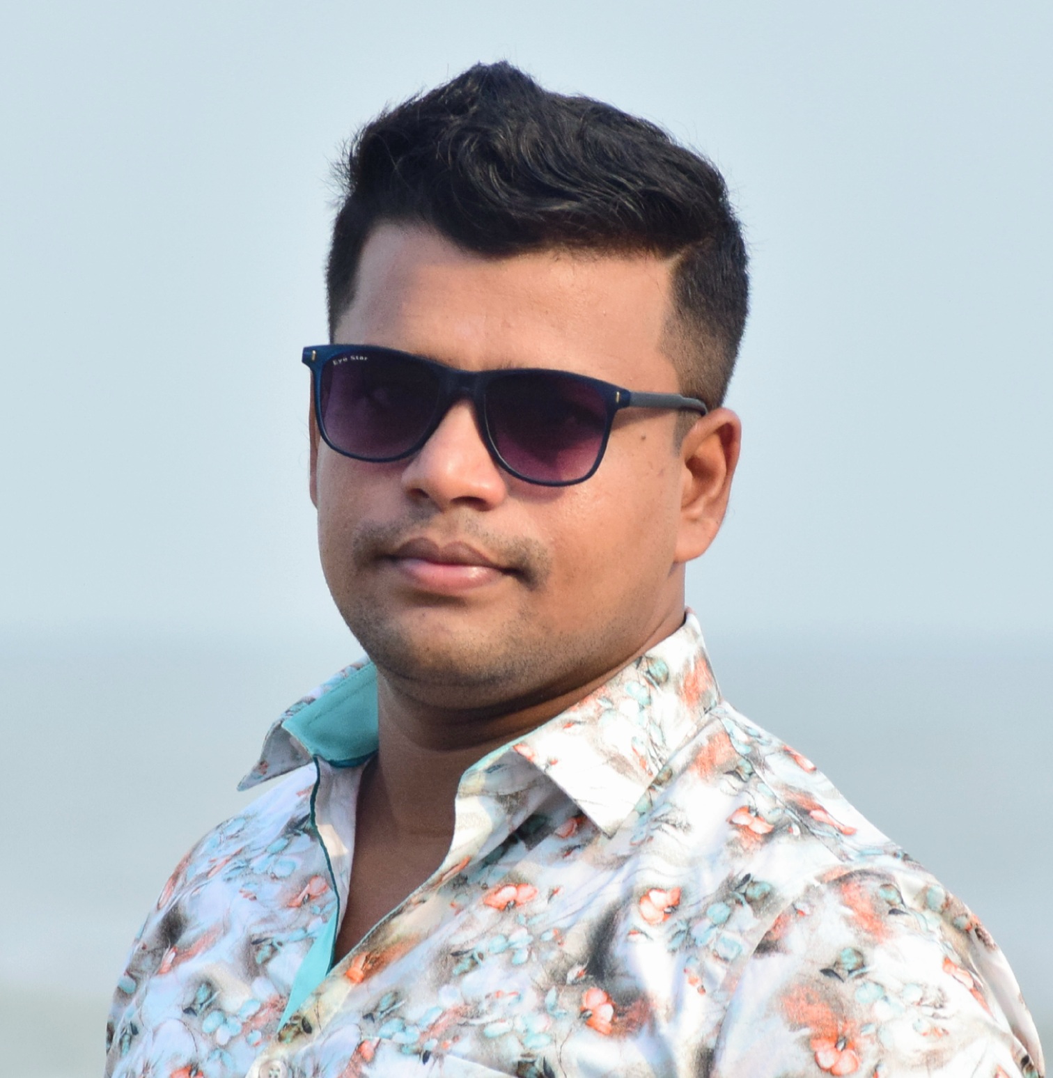 শফিকুল এক্সক্লুসিভ ফার্নিচার শপ:-2/3